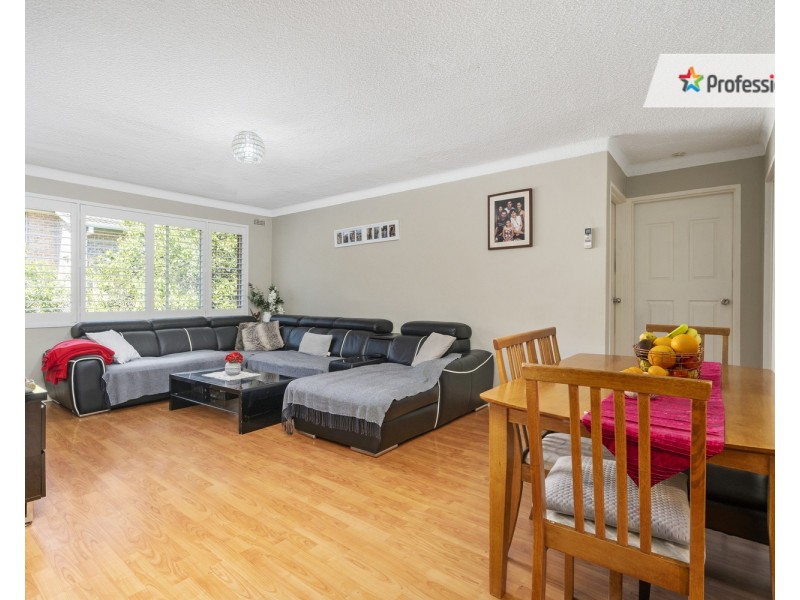 12/158 Sandal Crescent, Carramar NSW 2163