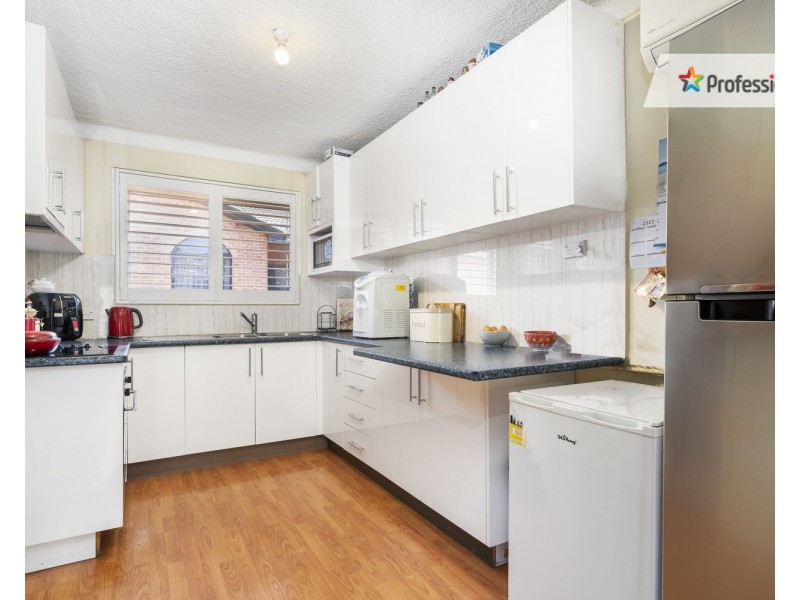 12/158 Sandal Crescent, Carramar NSW 2163