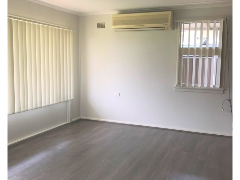 24 Fitzpatrick Crescent, Casula NSW 2170