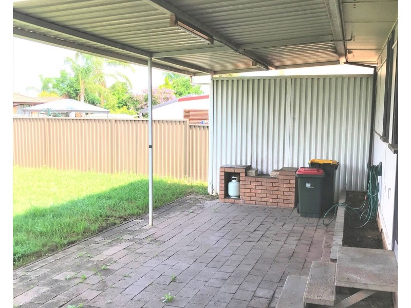 24 Fitzpatrick Crescent, Casula NSW 2170