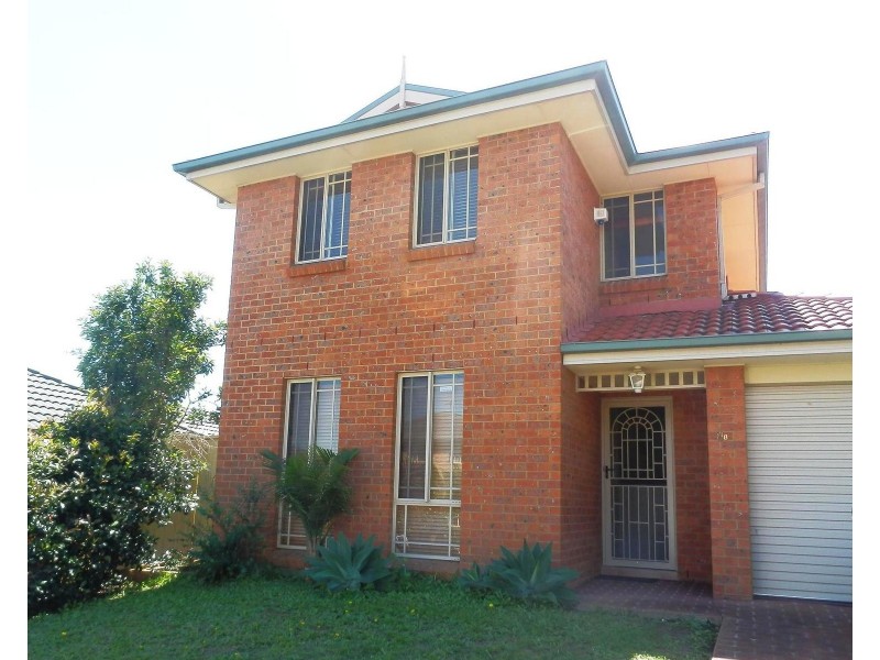 8B Natalie Close, Casula NSW 2170