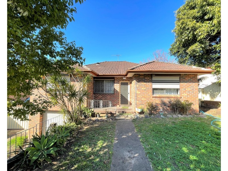 88A Kendall Drive, Casula NSW 2170