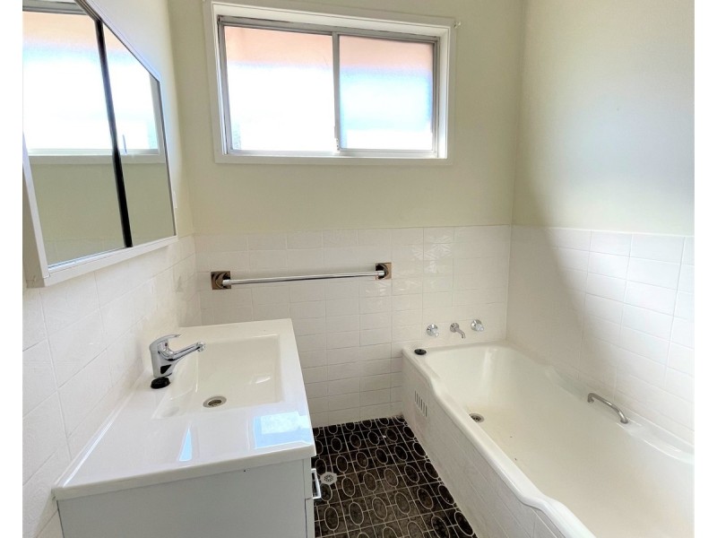 88A Kendall Drive, Casula NSW 2170