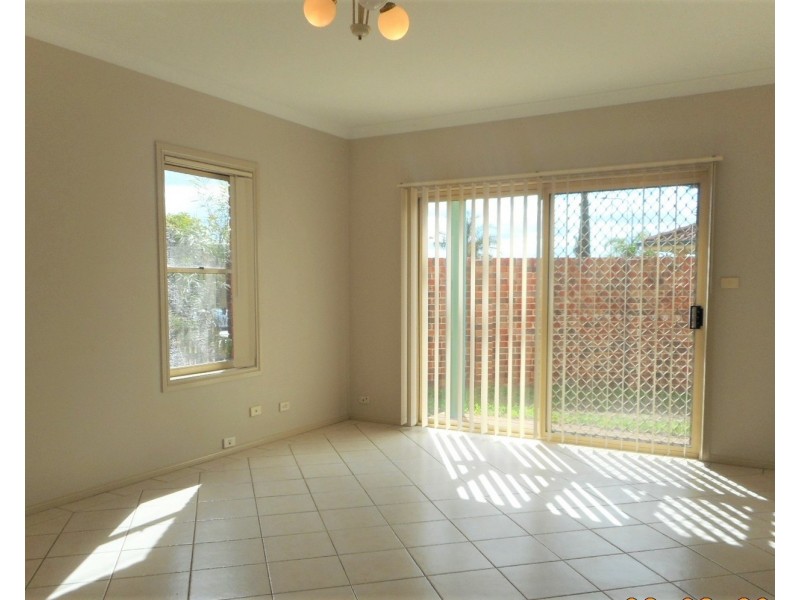 1/1-3 Kurrajong Road, Casula NSW 2170