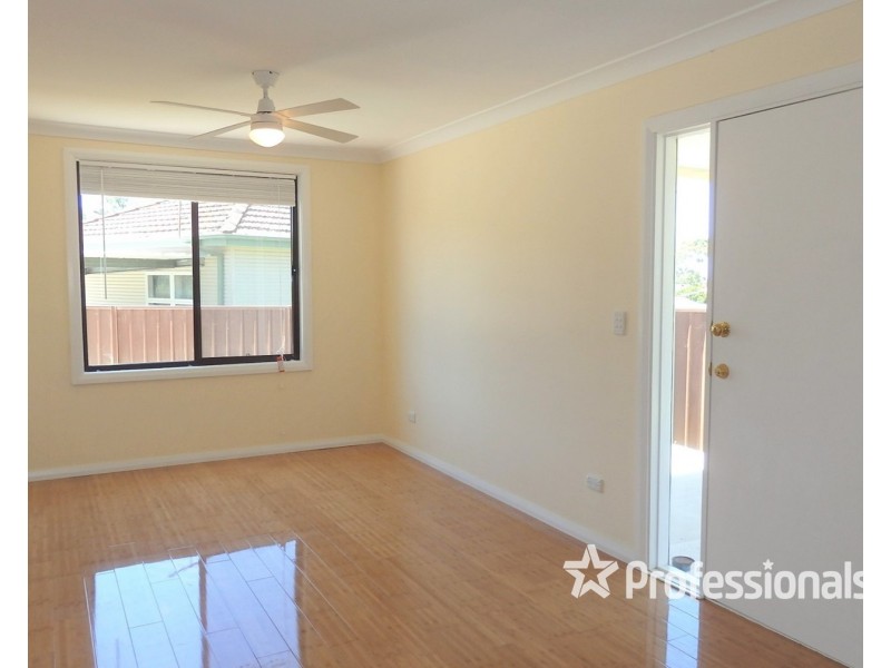 42A Holland Crescent, Casula NSW 2170