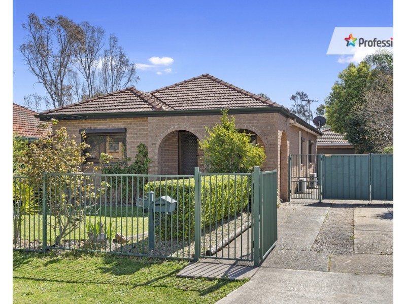21 Grove Street, Casula NSW 2170