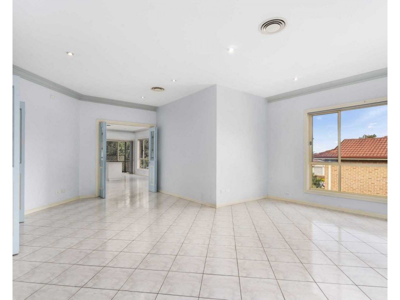 7 Drysdale Place, Casula NSW 2170
