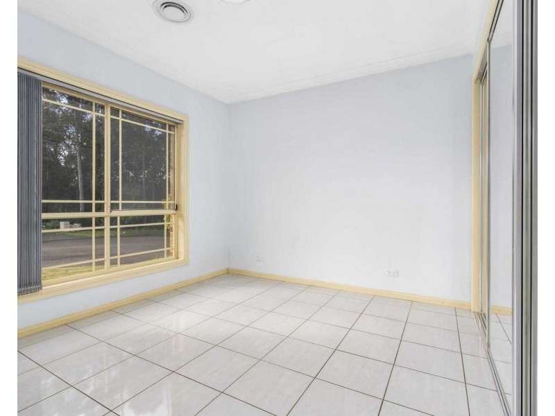 7 Drysdale Place, Casula NSW 2170