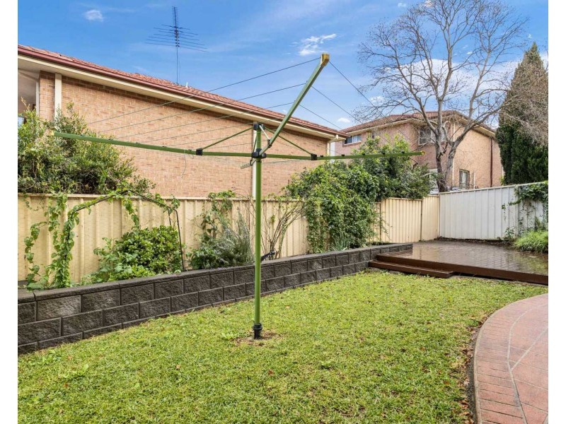 7 Drysdale Place, Casula NSW 2170