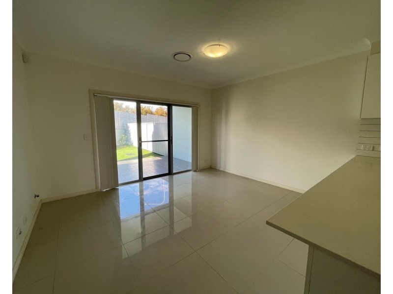 4/32 Northampton Road, Glenfield NSW 2167