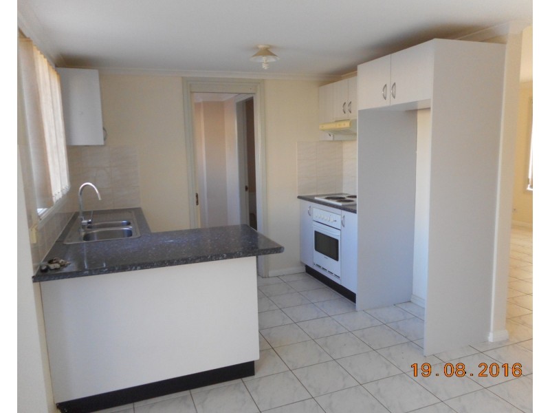 5A Minerva Place, Prestons NSW 2170