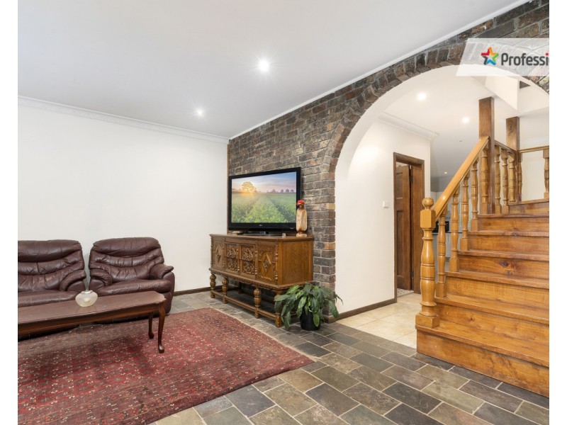 88 Kendall Drive, Casula NSW 2170