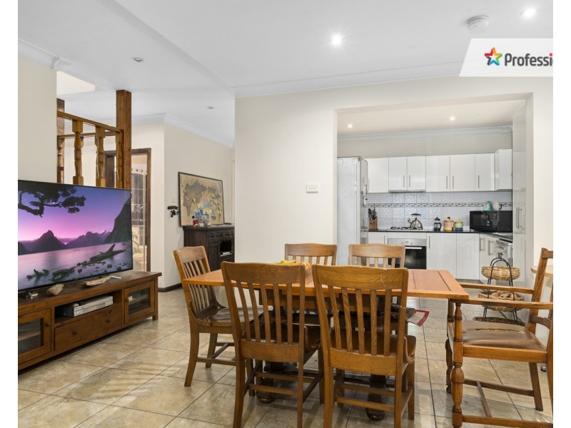 88 Kendall Drive, Casula NSW 2170