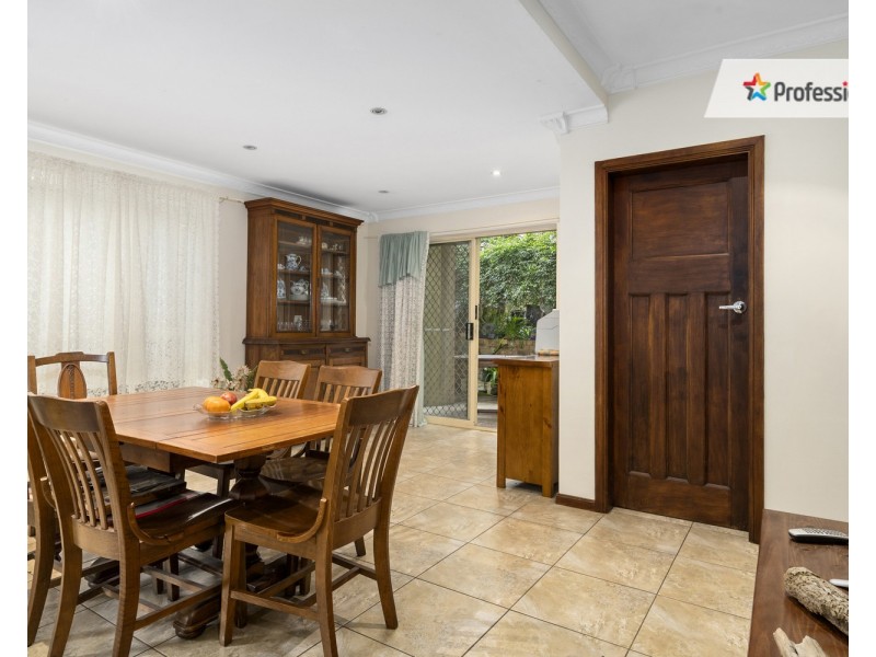 88 Kendall Drive, Casula NSW 2170