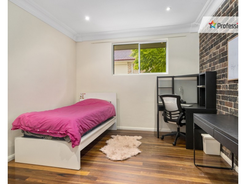 88 Kendall Drive, Casula NSW 2170