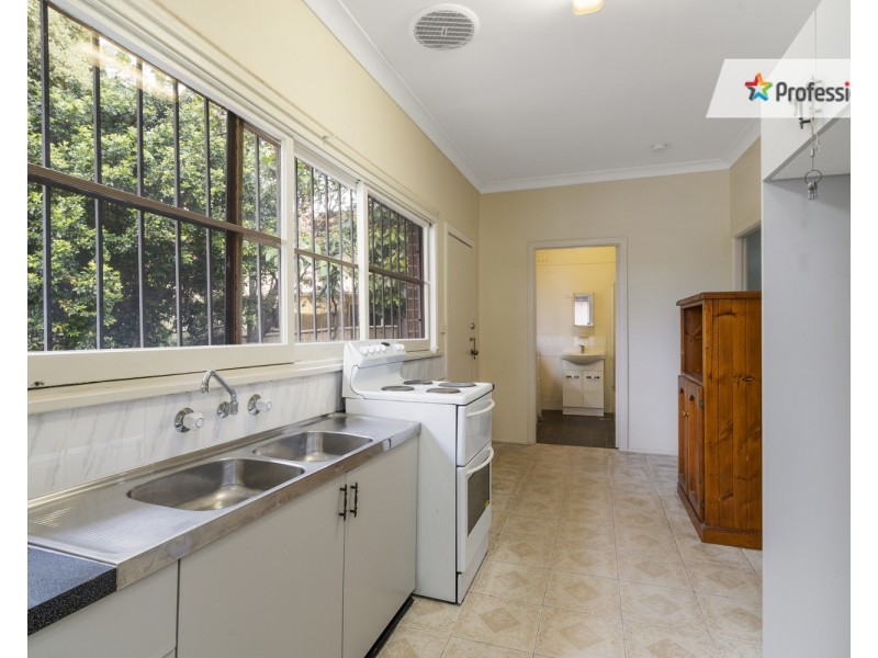 88 Kendall Drive, Casula NSW 2170