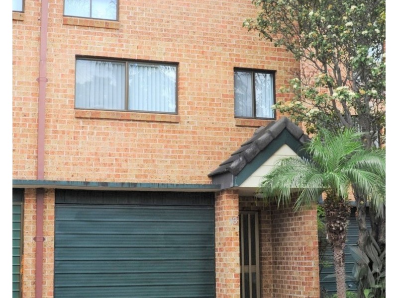 13/4 Ernest Avenue, Chipping Norton NSW 2170