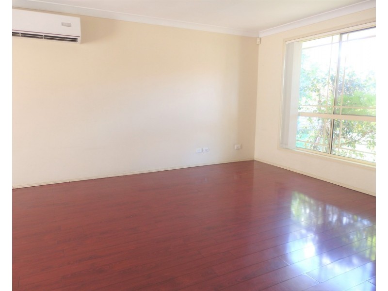 1/182-184 Leacocks Lane, Casula NSW 2170