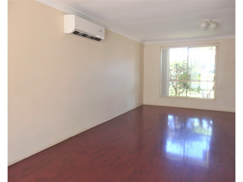 1/182-184 Leacocks Lane, Casula NSW 2170