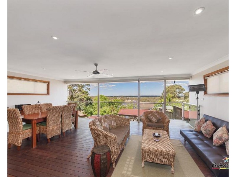 42 Canberra Avenue, Casula NSW 2170