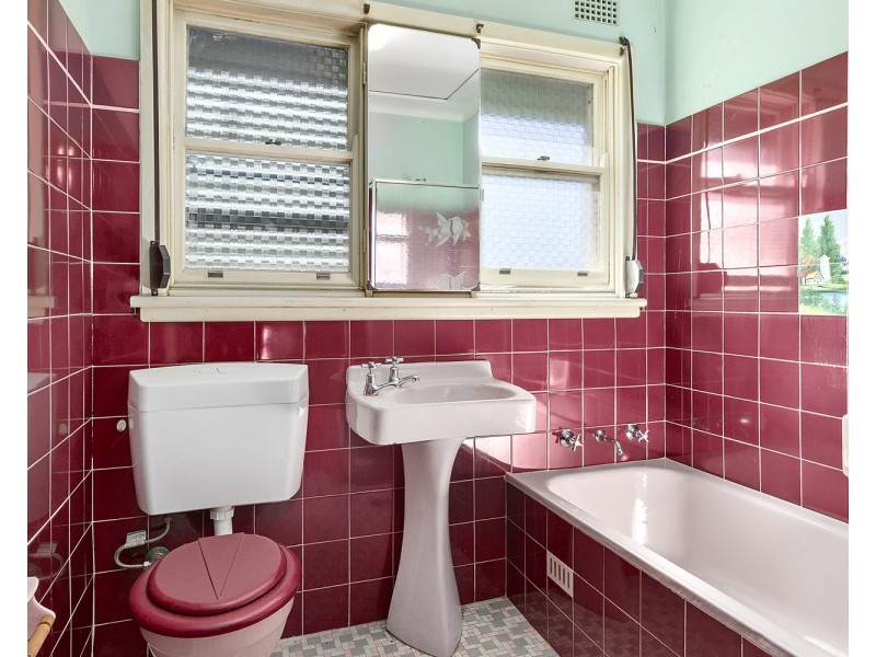 7 Old Kurrajong Road, Casula NSW 2170