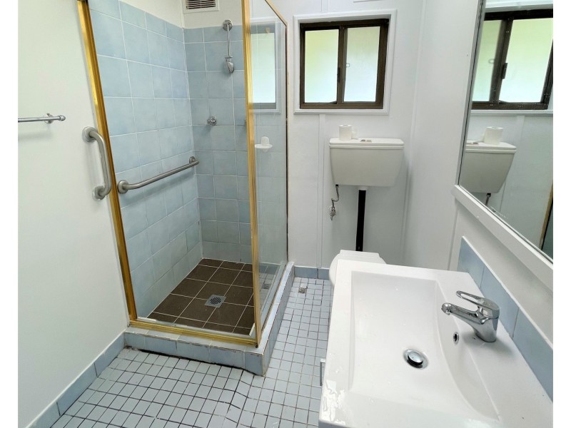 11 Hilda Avenue, Casula NSW 2170