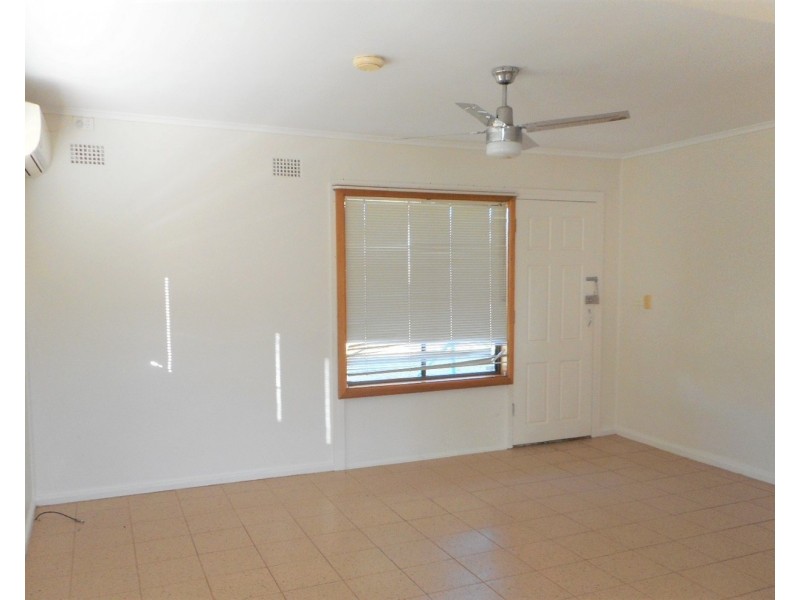 11 Hilda Avenue, Casula NSW 2170