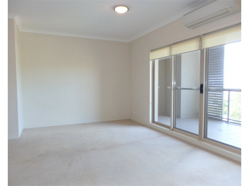 31/17 Warby Street, Campbelltown NSW 2560