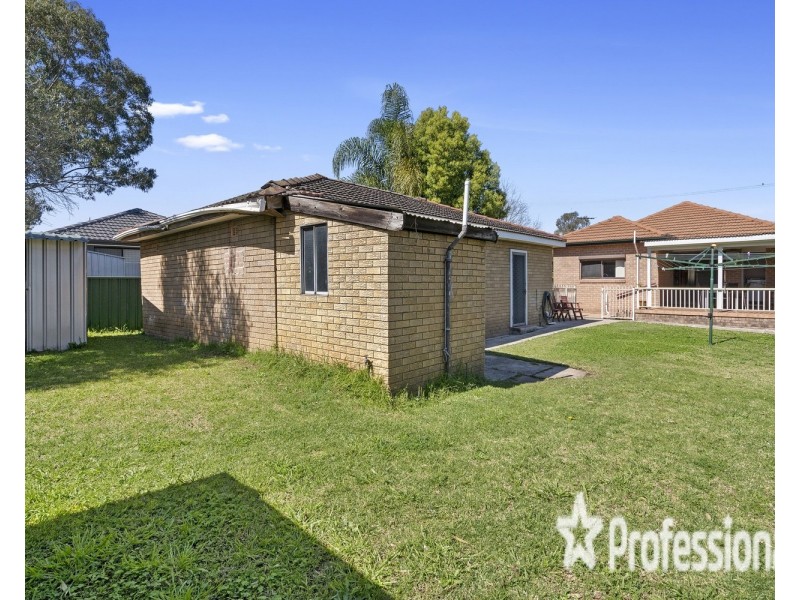 21 Grove Street, Casula NSW 2170