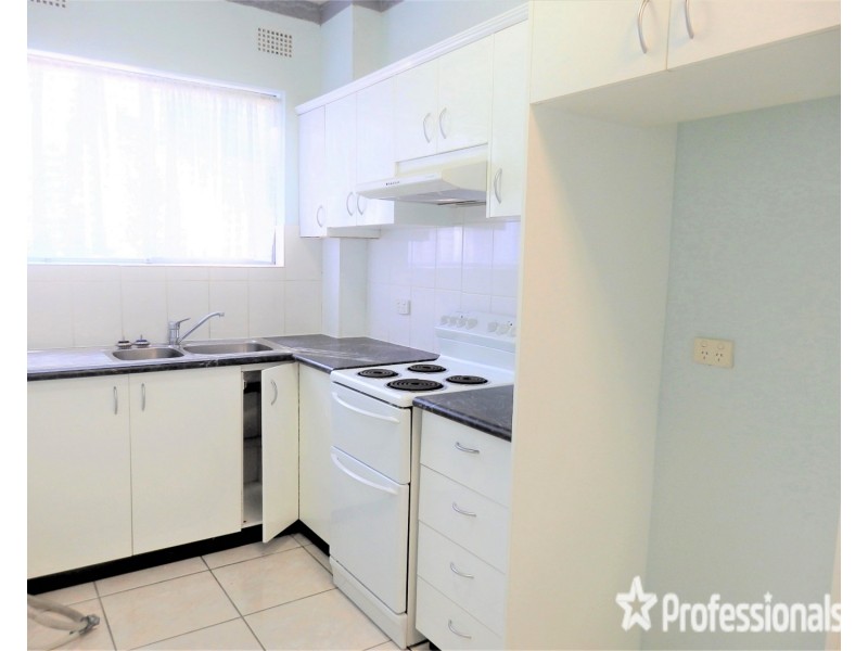16/190 Sandal Crescent, Carramar NSW 2163
