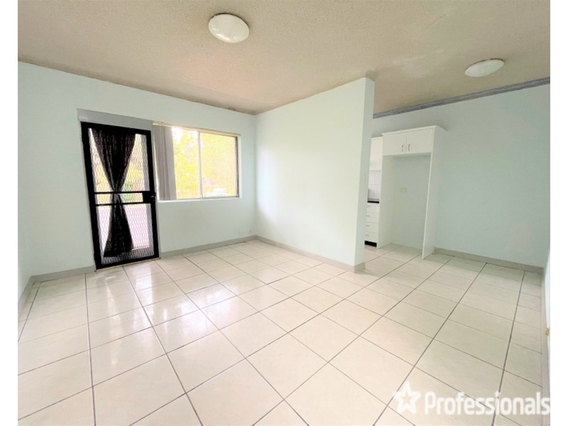 16/190 Sandal Crescent, Carramar NSW 2163