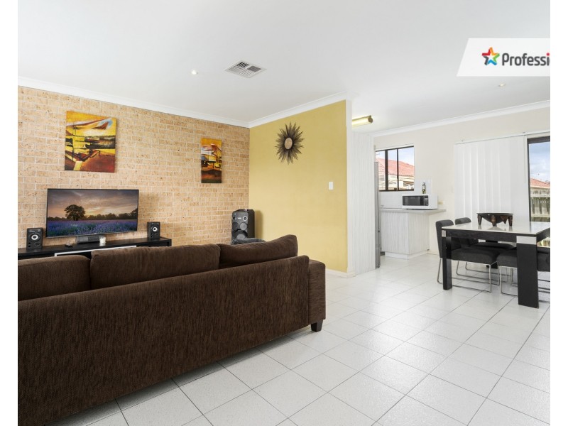 1,2,3 @25 Reilly Street, Liverpool NSW 2170