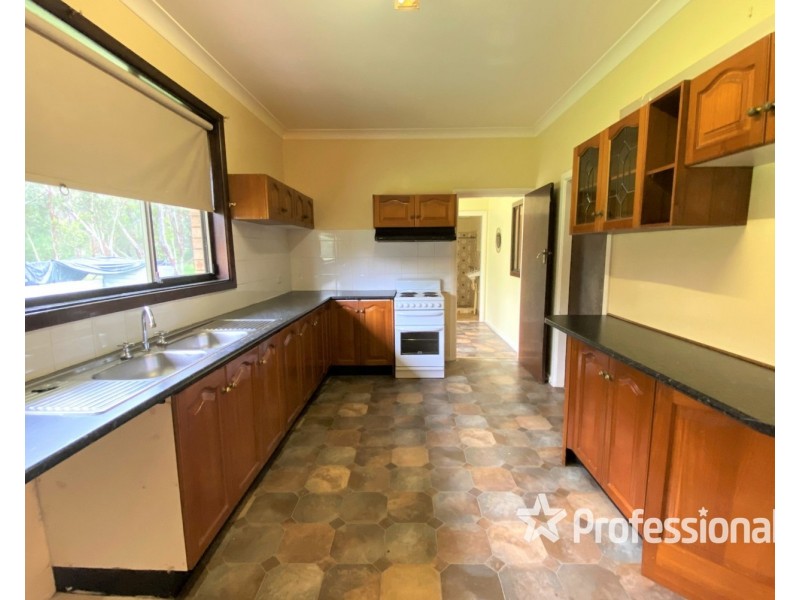 25 Fourth Avenue, Austral NSW 2179