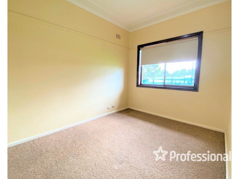 25 Fourth Avenue, Austral NSW 2179