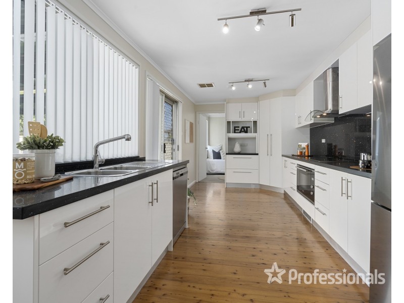 4 Sullivan Avenue, Lurnea NSW 2170