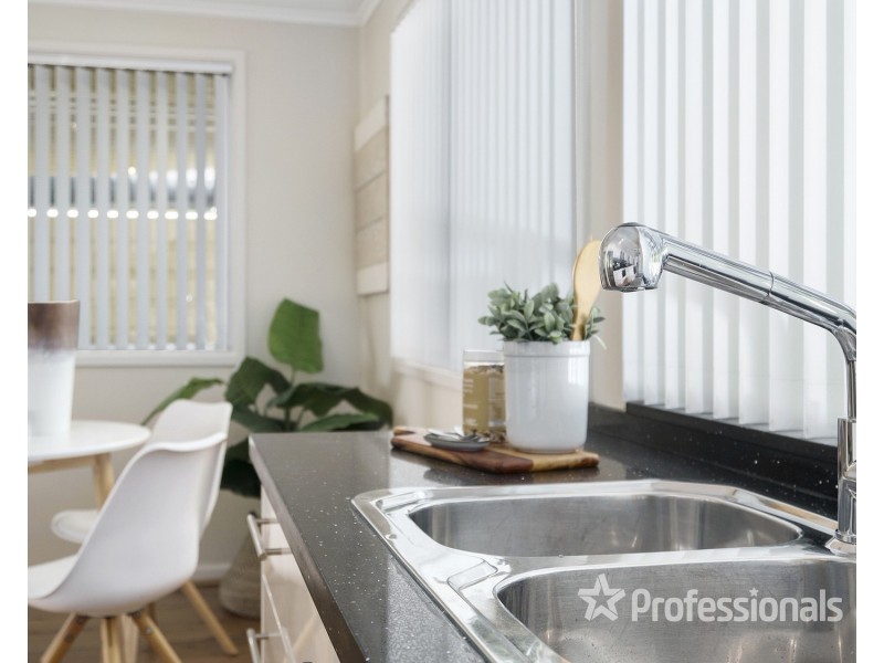 4 Sullivan Avenue, Lurnea NSW 2170
