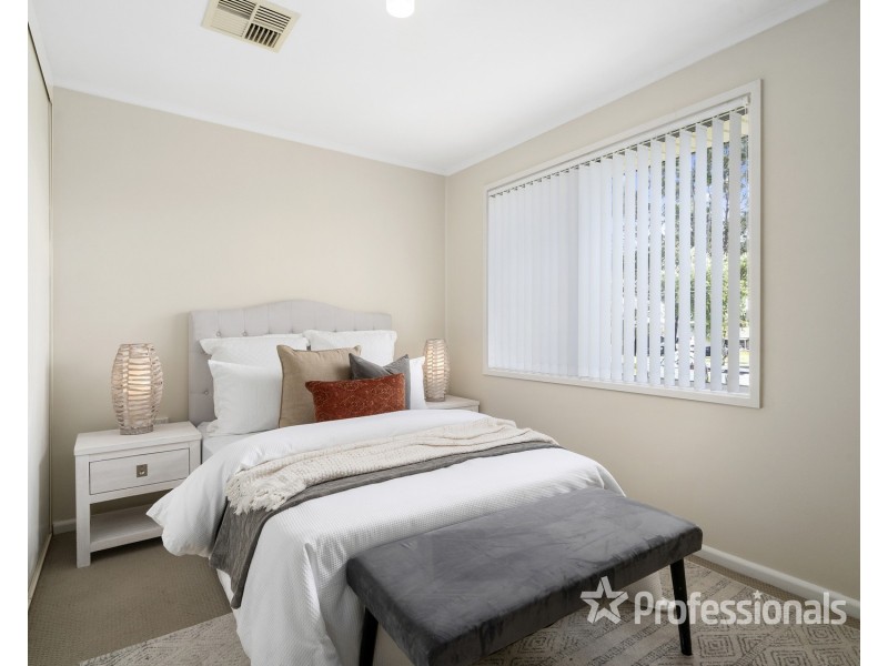 4 Sullivan Avenue, Lurnea NSW 2170