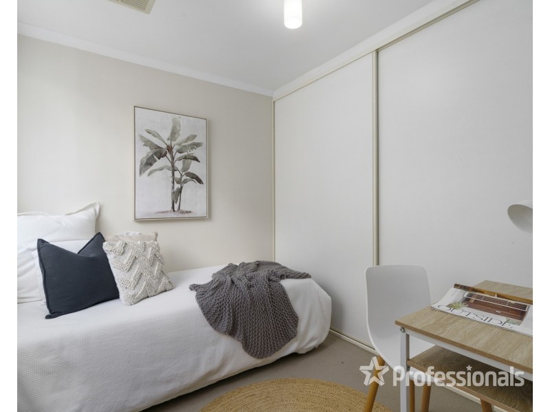 4 Sullivan Avenue, Lurnea NSW 2170
