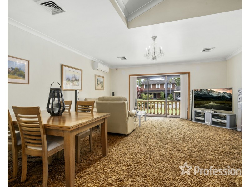 9 Jacaranda Crescent, Casula NSW 2170