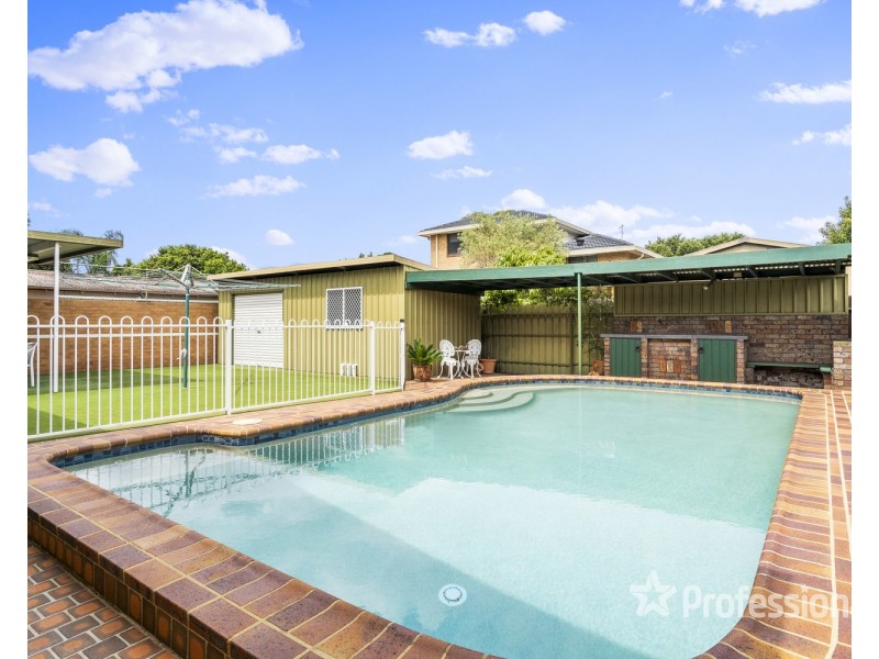 9 Jacaranda Crescent, Casula NSW 2170
