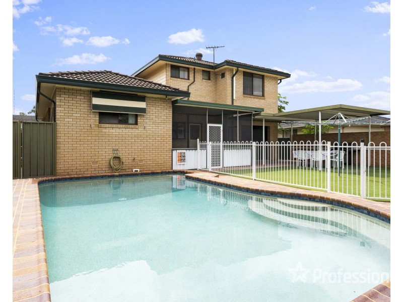9 Jacaranda Crescent, Casula NSW 2170
