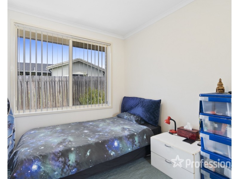 24b Dunrossil Avenue, Casula NSW 2170