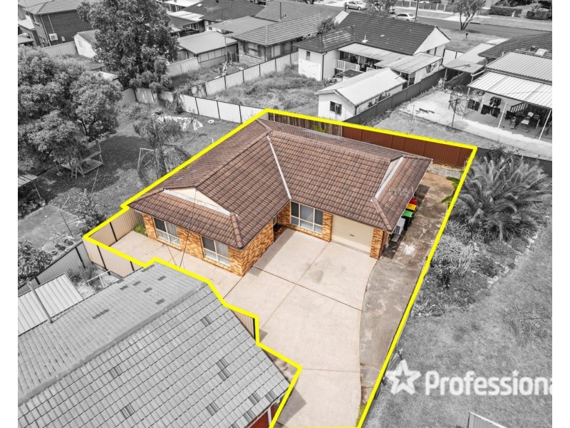 24b Dunrossil Avenue, Casula NSW 2170