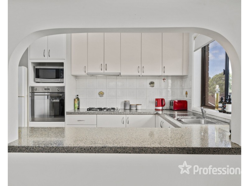 32 Phoenix Crescent, Casula NSW 2170