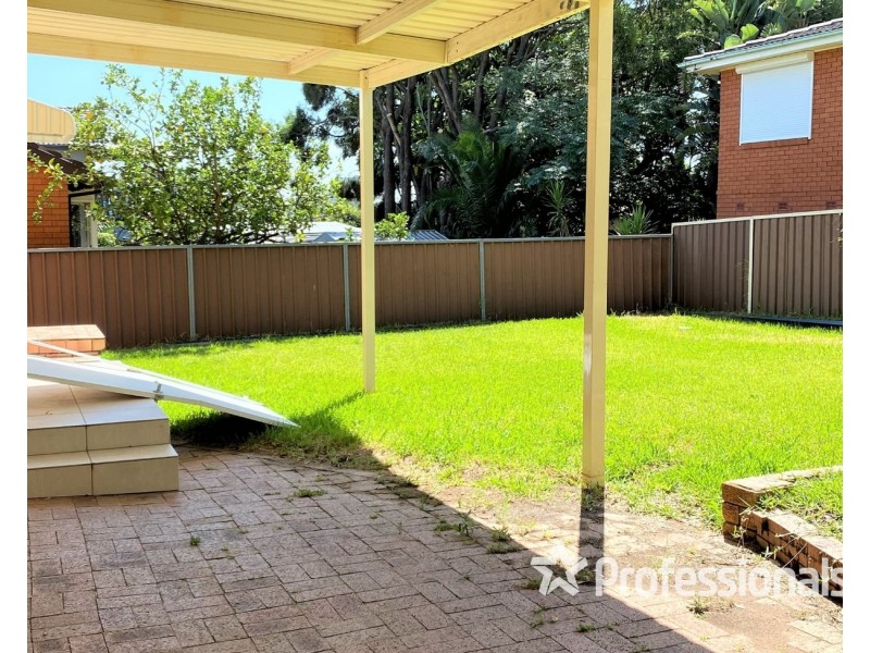 1 St Andrews Boulevard, Casula NSW 2170
