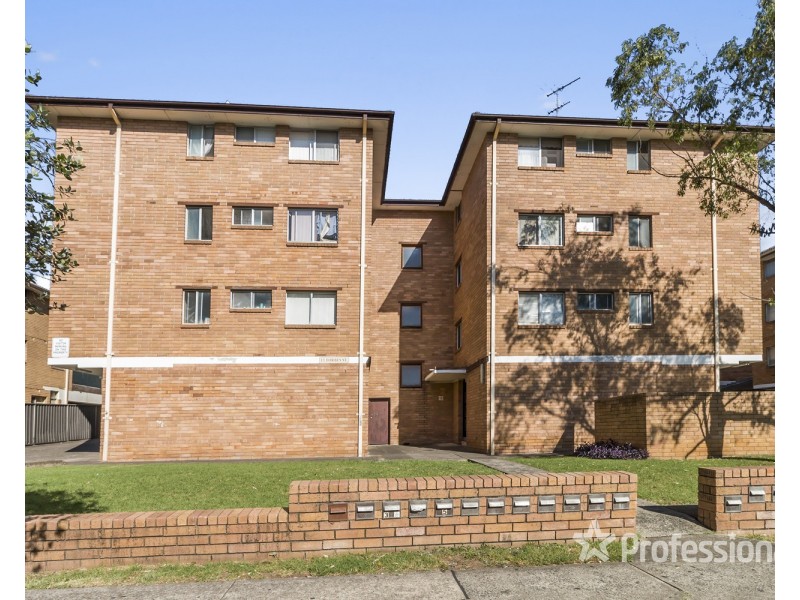 21/13-15 Forbes Street, Warwick Farm NSW 2170