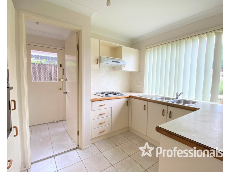 9 Magnolia Close, Casula NSW 2170