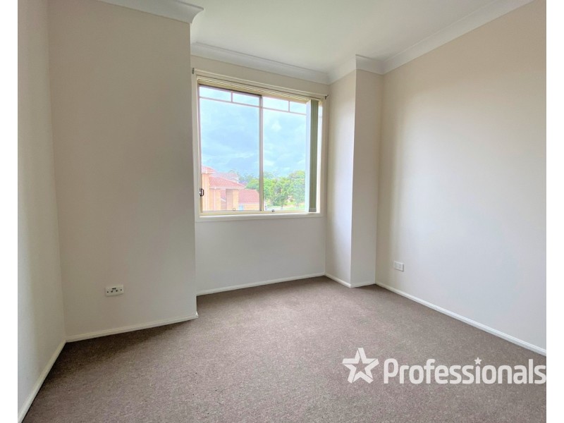 9 Magnolia Close, Casula NSW 2170