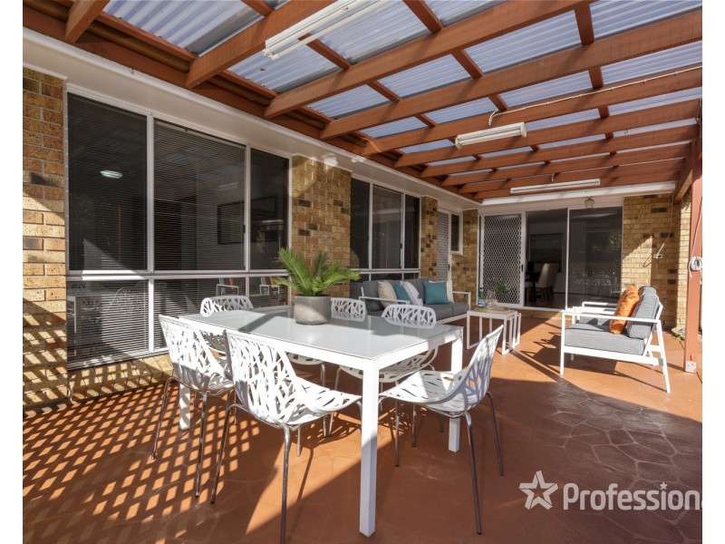 4 Arwon Avenue, Casula NSW 2170