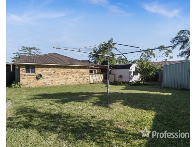4 Arwon Avenue, Casula NSW 2170